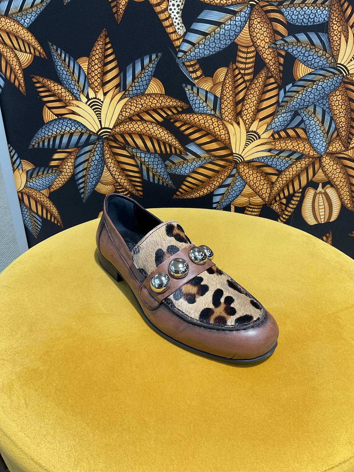 Mocassin léopard clou