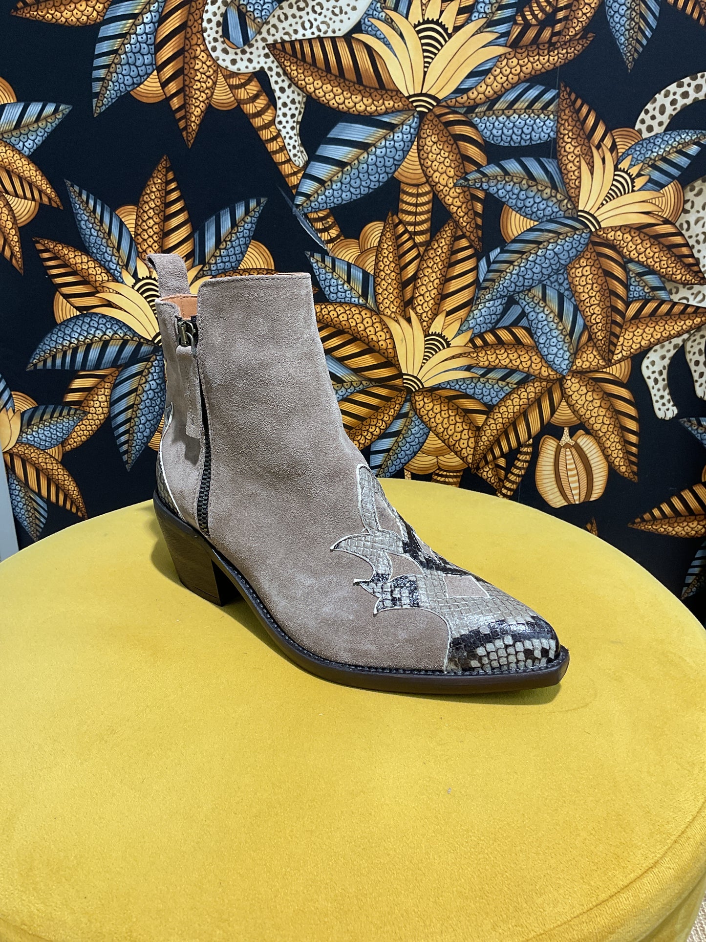 Bottines Santiags taupe python