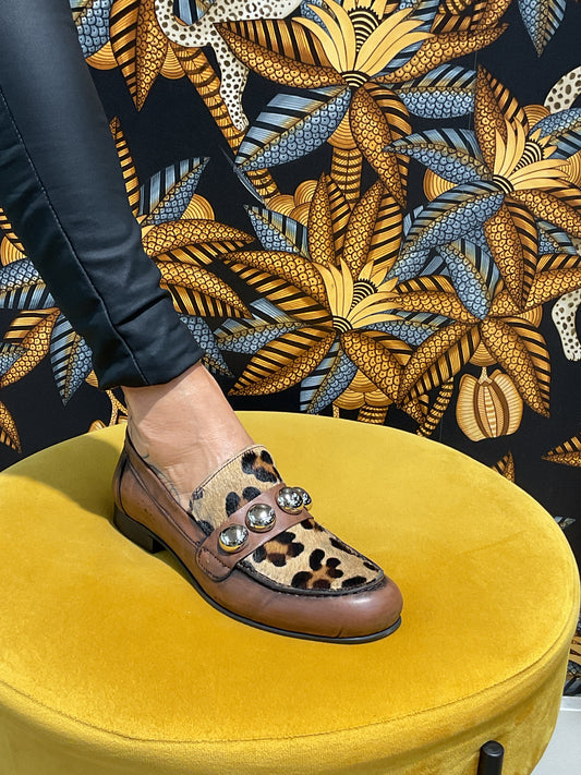 Mocassin léopard clou